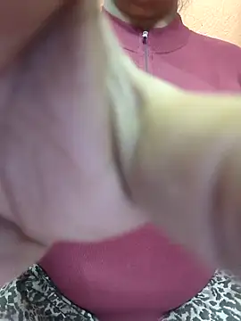 CUTE SOPHIA- online show from 8, 3, 2025