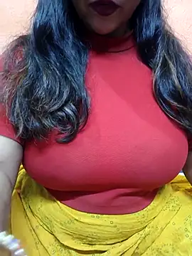 CUTE SOPHIA- online show from 6, 3, 2025