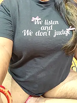 CUTE SOPHIA- online show from 5, 11, 2025