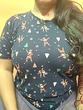 CUTE SOPHIA- online show from 8, 4, 2026