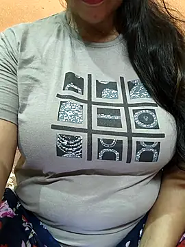 CUTE SOPHIA- online show from 13, 5, 2026