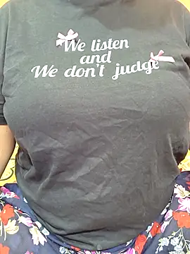 CUTE SOPHIA- online show from 4, 10, 2025