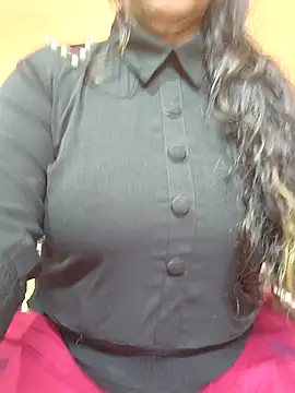 Snapshot of CUTE_SOPHIA- chatting on 1, 7, 2026 CUTE SOPHIA- online show from 1, 7, 2026