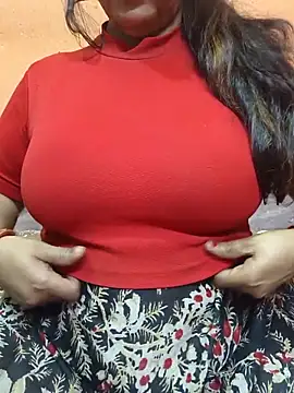 CUTE SOPHIA- online show from 2, 11, 2025