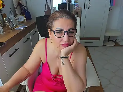 karenncougar online show from 19, 3, 2026