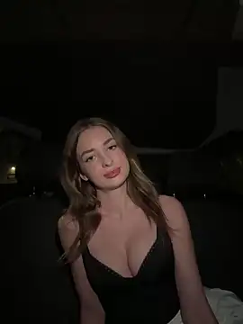 EvieEvans online show from 4, 11, 2025