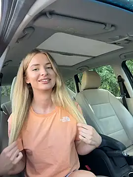 EvieEvans online show from 2, 7, 2026