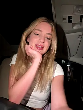 EvieEvans online show from 4, 12, 2024