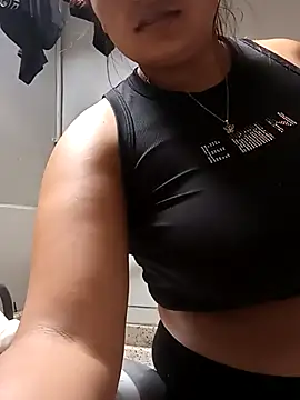 stefanie010 online show from 3, 12, 2025