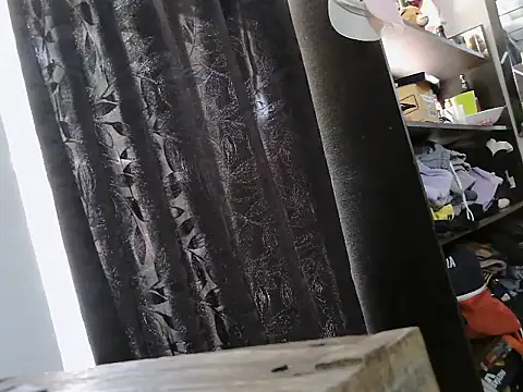 stefanie010 online show from 1, 12, 2025