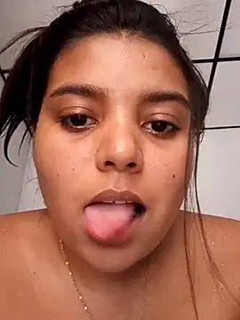 stefanie010 online show from 28, 10, 2025