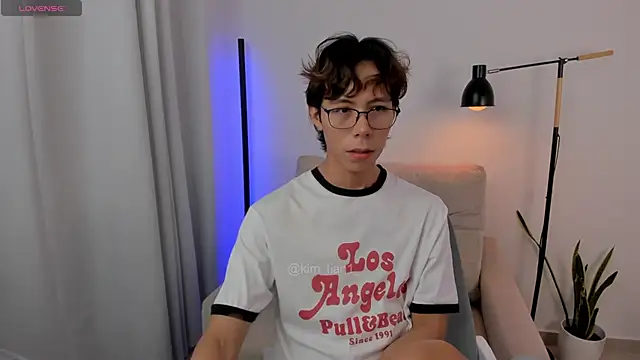 kim lian21 online show from 4, 11, 2025