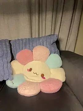 YellowHoneyDip online show from 13, 1, 2026