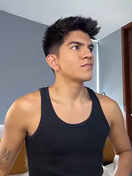 santiago 01 online show from 3, 10, 2025