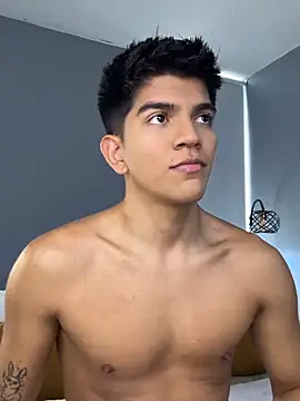 santiago 01 online show from 5, 10, 2025