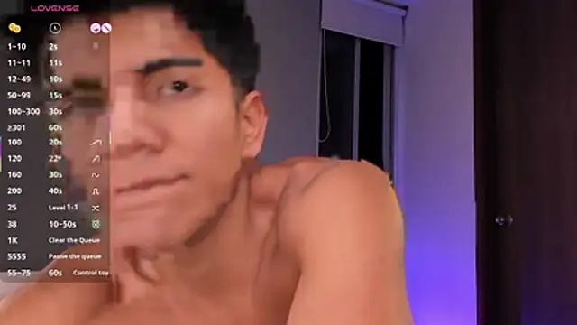 Snapshot of santiago_01 chatting on 4, 2, 2026 santiago 01 online show from 4, 2, 2026