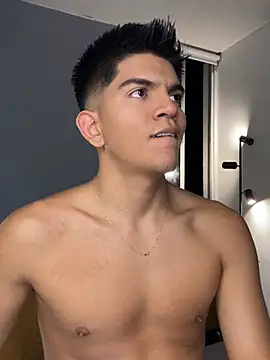 Snapshot of santiago_01 chatting on 21, 2, 2026 santiago 01 online show from 21, 2, 2026