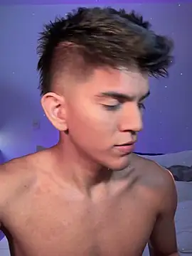 santiago 01 online show from 2, 3, 2025