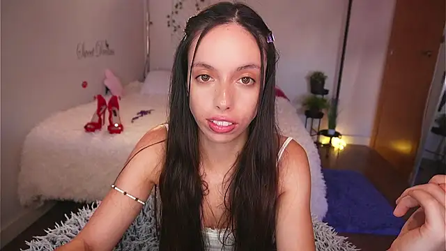 Dayna Nebula online show from 27, 9, 2025