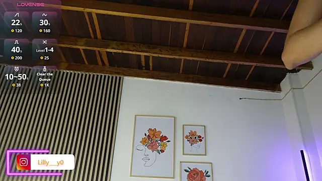 LillyDolls23 online show from 5, 11, 2025