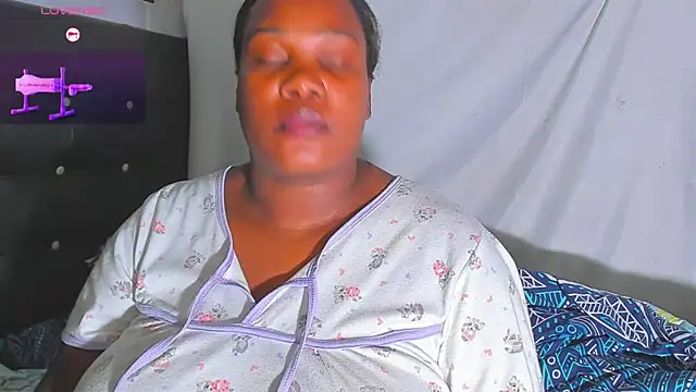 kasandra smith  online show from 27, 2, 2025