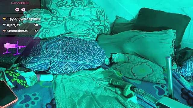 kasandra smith  online show from 4, 3, 2025