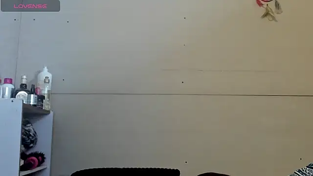 kasandra smith  online show from 23, 9, 2025