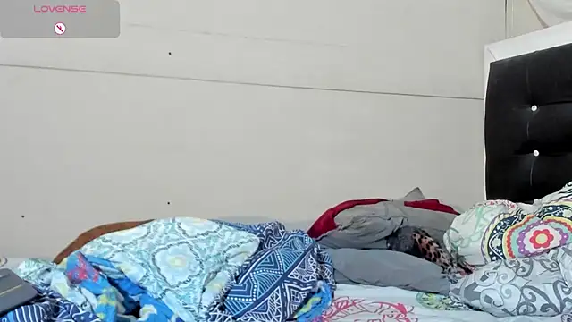 kasandra smith  online show from 13, 9, 2025