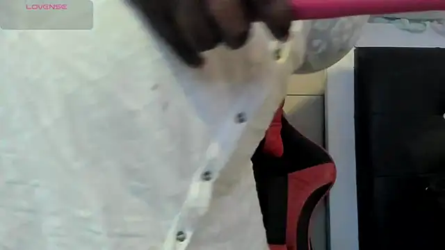 kasandra smith  online show from 30, 9, 2025