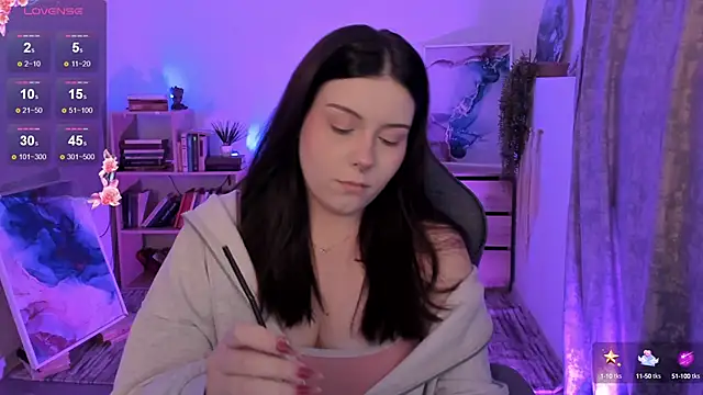 CoralineKeyns online show from 6, 10, 2025