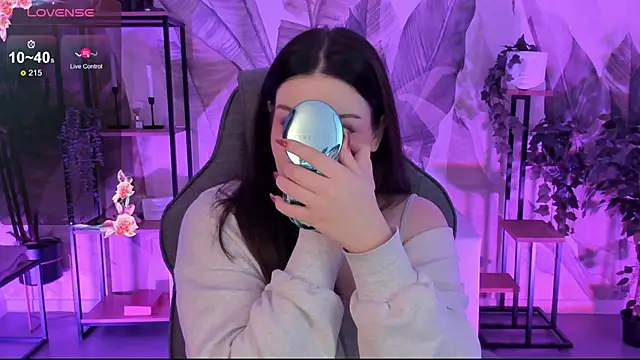 CoralineKeyns online show from 20, 9, 2025