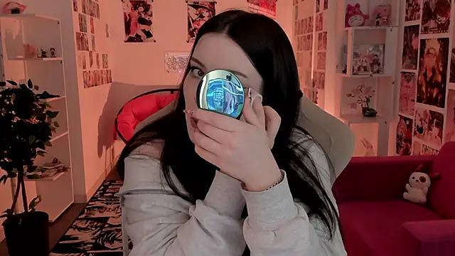 CoralineKeyns online show from 6, 2, 2026