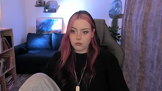 Snapshot of CoralineKeyns chatting on 21, 5, 2026 CoralineKeyns online show from 21, 5, 2026
