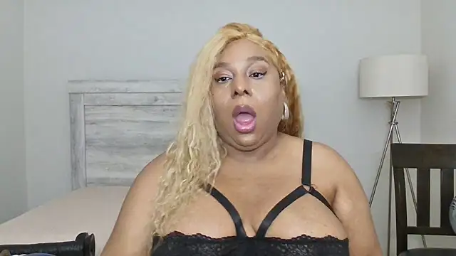 Carmen Cream online show from 8, 11, 2025