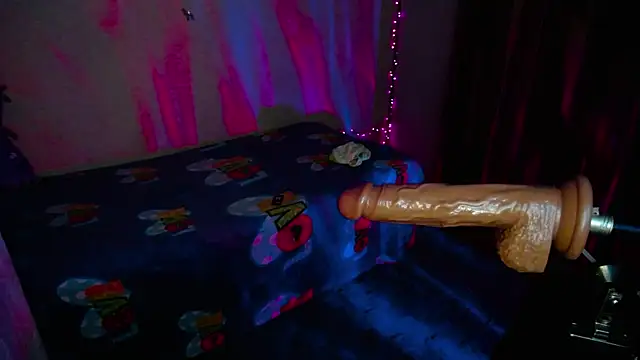 kim saenz20 online show from 8, 3, 2025