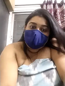 Snapshot of indianlisa5 chatting on 8, 10, 2025 indianlisa5 online show from 8, 10, 2025