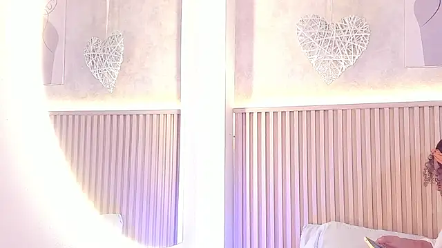 daiana curly online show from 25, 9, 2025