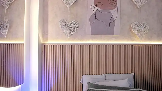 daiana curly online show from 24, 9, 2025