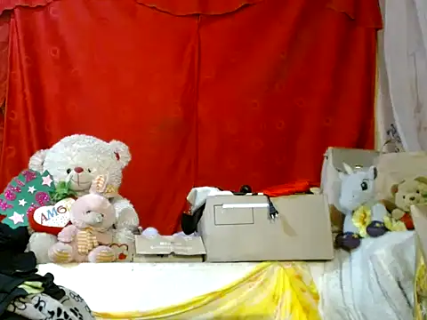 hottieperla online show from 14, 5, 2026