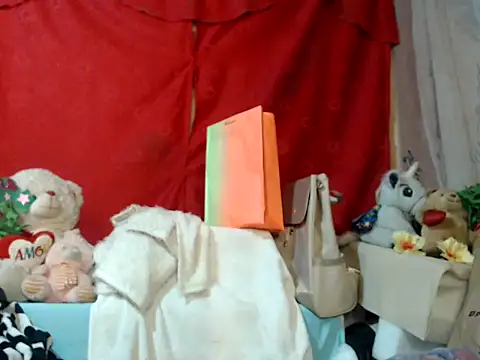 hottieperla online show from 15, 11, 2025