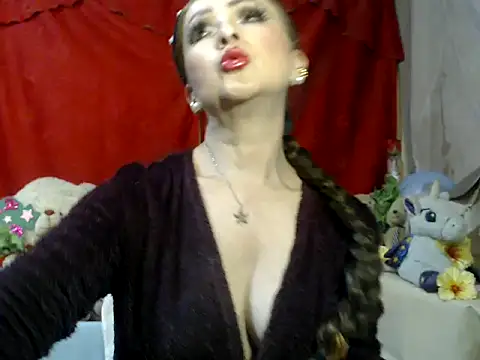 hottieperla online show from 4, 10, 2025