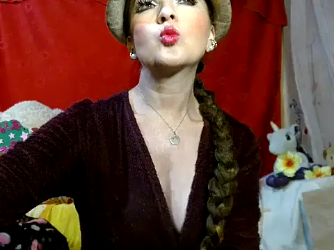 hottieperla online show from 24, 3, 2026