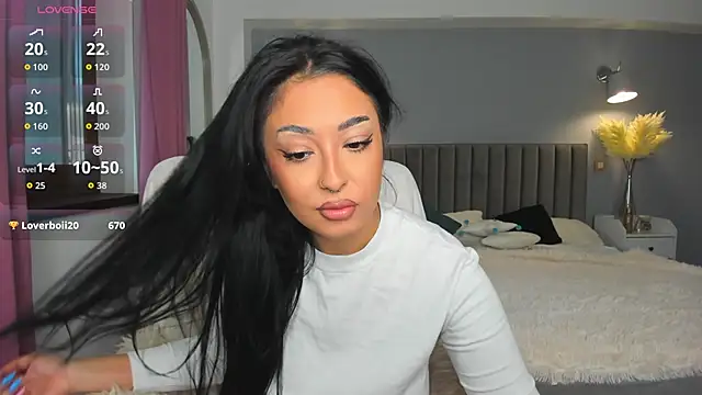 Awesome Jolie online show from 2, 10, 2025