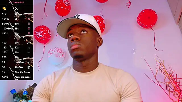 Snapshot of mike_wallace chatting on 8, 3, 2025 mike wallace online show from 8, 3, 2025