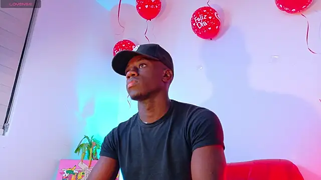 Snapshot of mike_wallace chatting on 4, 3, 2025 mike wallace online show from 4, 3, 2025