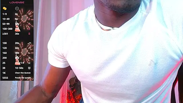 Snapshot of mike_wallace chatting on 19, 11, 2025 mike wallace online show from 19, 11, 2025