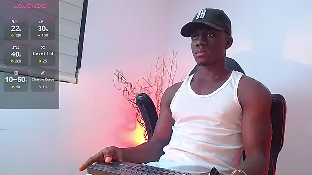 Snapshot of mike_wallace chatting on 22, 1, 2025 mike wallace online show from 22, 1, 2025