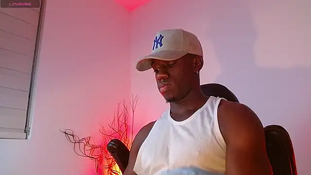 Snapshot of mike_wallace chatting on 8, 2, 2025 mike wallace online show from 8, 2, 2025