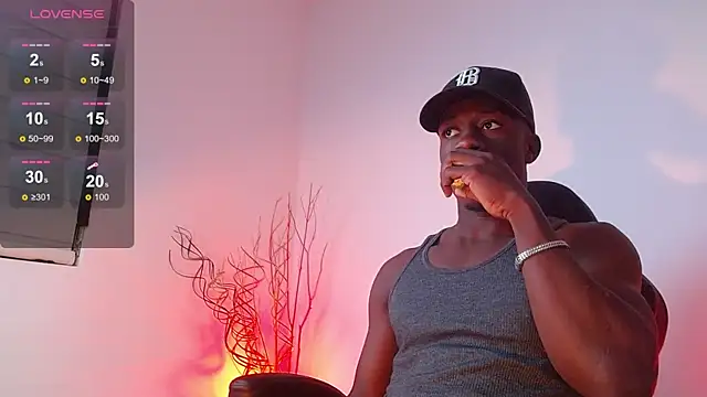 Snapshot of mike_wallace chatting on 20, 1, 2025 mike wallace online show from 20, 1, 2025