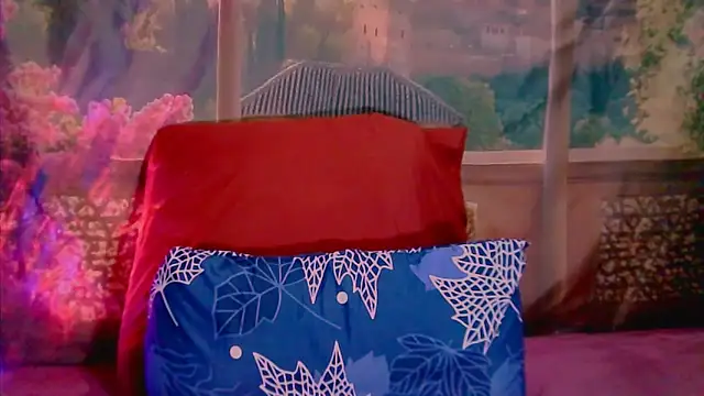 RoyalIndianCreamPuff online show from 8, 10, 2025